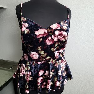 Velvet pellum floral top